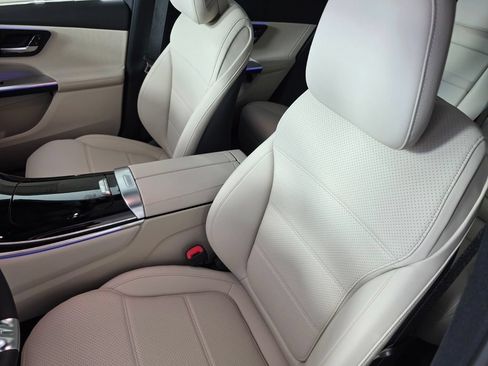 New 2027 Mercedes-Benz GLC 300 image 7
