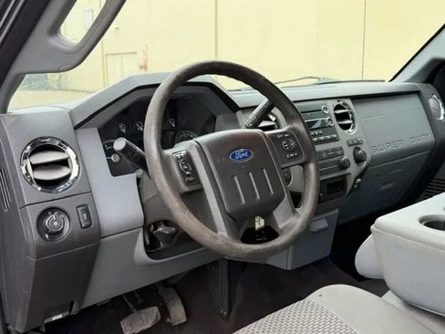 Used 2016 Ford F250 XLT w/ FX4 Off-Road Package AWD/4WD image 12