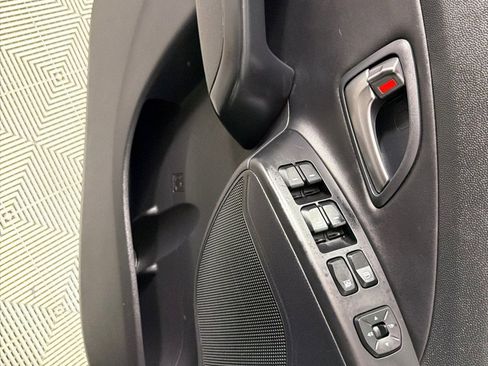 Used 2015 Hyundai Tucson SE image 11