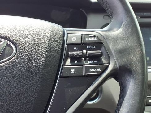 Used 2016 Hyundai Sonata Limited w/ Option Group 05 FWD image 21