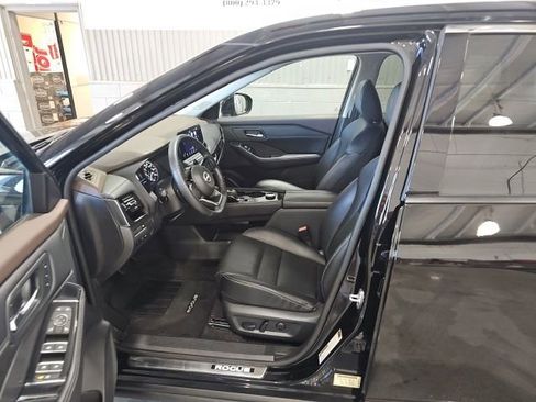 Certified 2023 Nissan Rogue SL w/ SL Premium Package AWD/4WD image 9