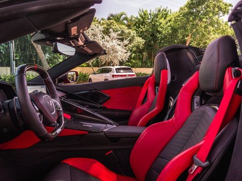 Used 2023 Chevrolet Corvette Z06 RWD image 17