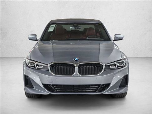Used 2026 BMW 330i Sedan w/ Premium Package RWD image 2