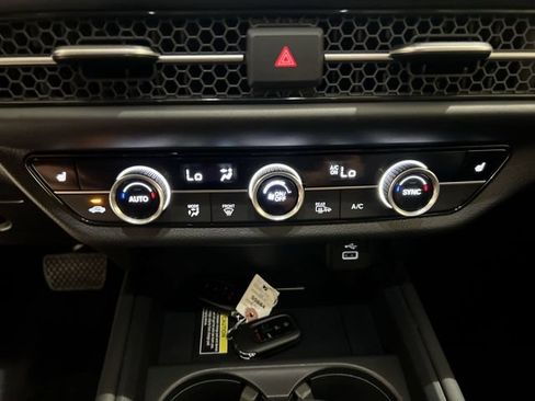 Used 2025 Honda HR-V EX-L image 16