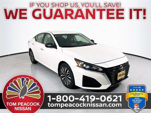 New 2025 Nissan Altima 2.5 SV image 1