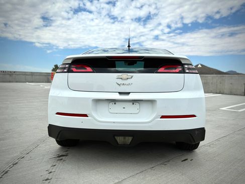 Used 2014 Chevrolet Volt FWD image 6