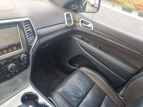 Used 2015 Jeep Grand Cherokee Overland image 22