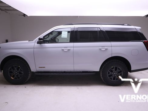 New 2026 Ford Expedition Tremor image 2
