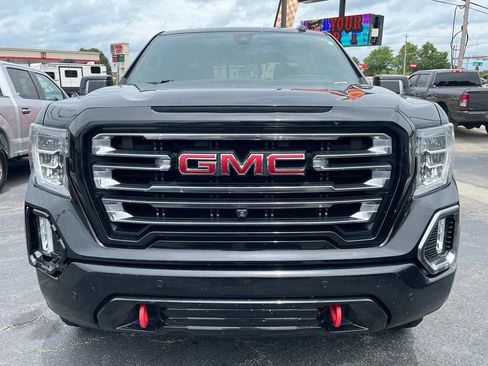 Used 2019 GMC Sierra 1500 AT4 w/ AT4 Premium Package AWD/4WD image 2