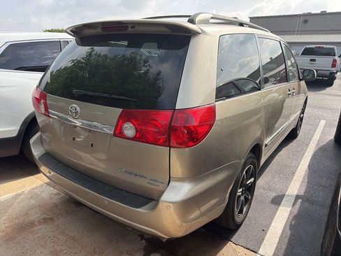 Used 2006 Toyota Sienna XLE Limited AWD/4WD image 3