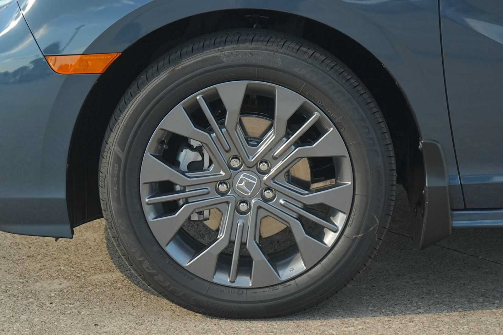 New 2027 Honda Odyssey Touring image 7