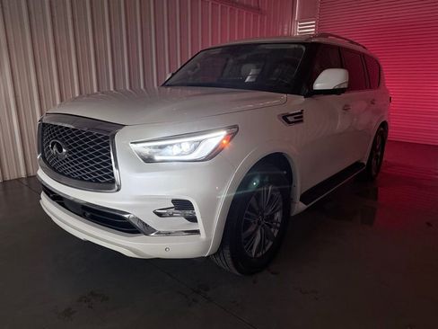 Used 2022 INFINITI QX80 Luxe w/ All-Season Package image 8