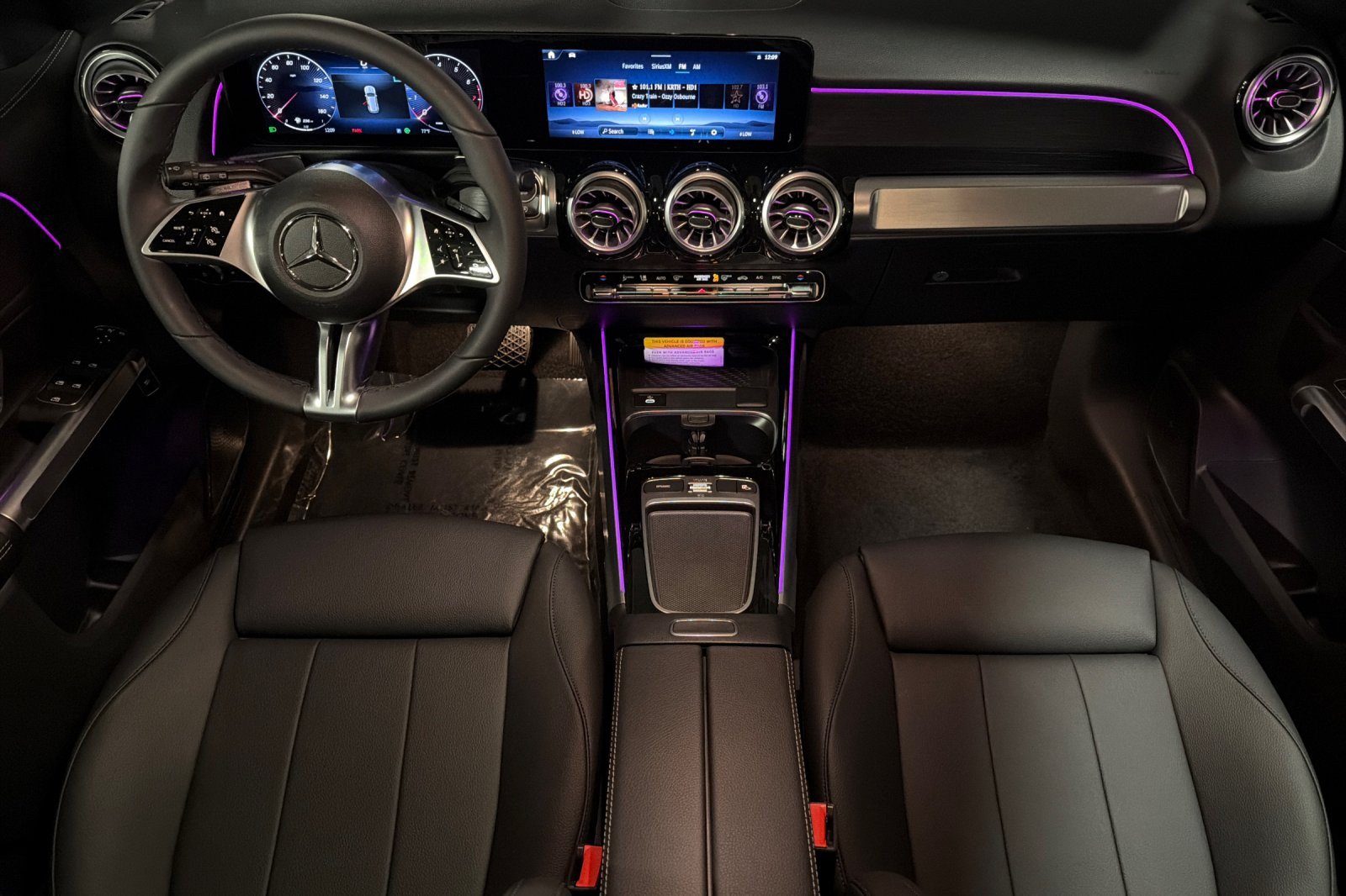 New 2026 Mercedes-Benz GLB 250 image 12