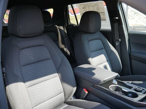 New 2027 Chevrolet Equinox LT FWD image 11