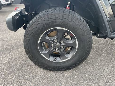 Used 2020 Jeep Gladiator Rubicon image 10