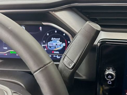 Used 2024 GMC Sierra 2500 Denali w/ Denali Reserve Package image 17