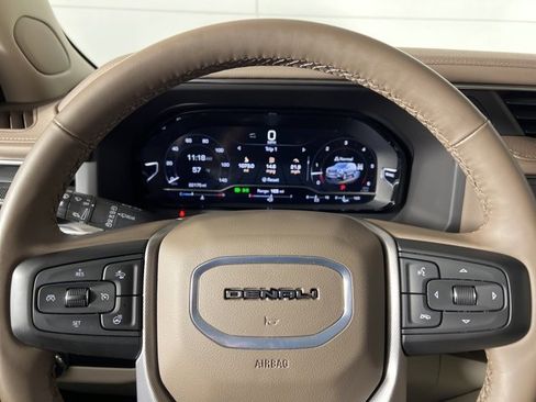 Used 2024 GMC Yukon Denali image 25