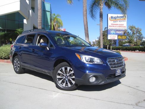 Used 2015 Subaru Outback 2.5i Limited AWD/4WD image 7