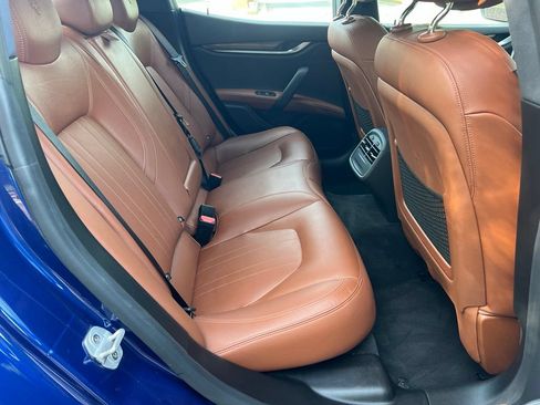 Used 2019 Maserati Ghibli S Q4 AWD/4WD image 18