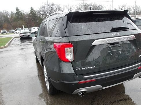 Used 2023 Ford Explorer Platinum w/ Technology Package AWD/4WD image 5
