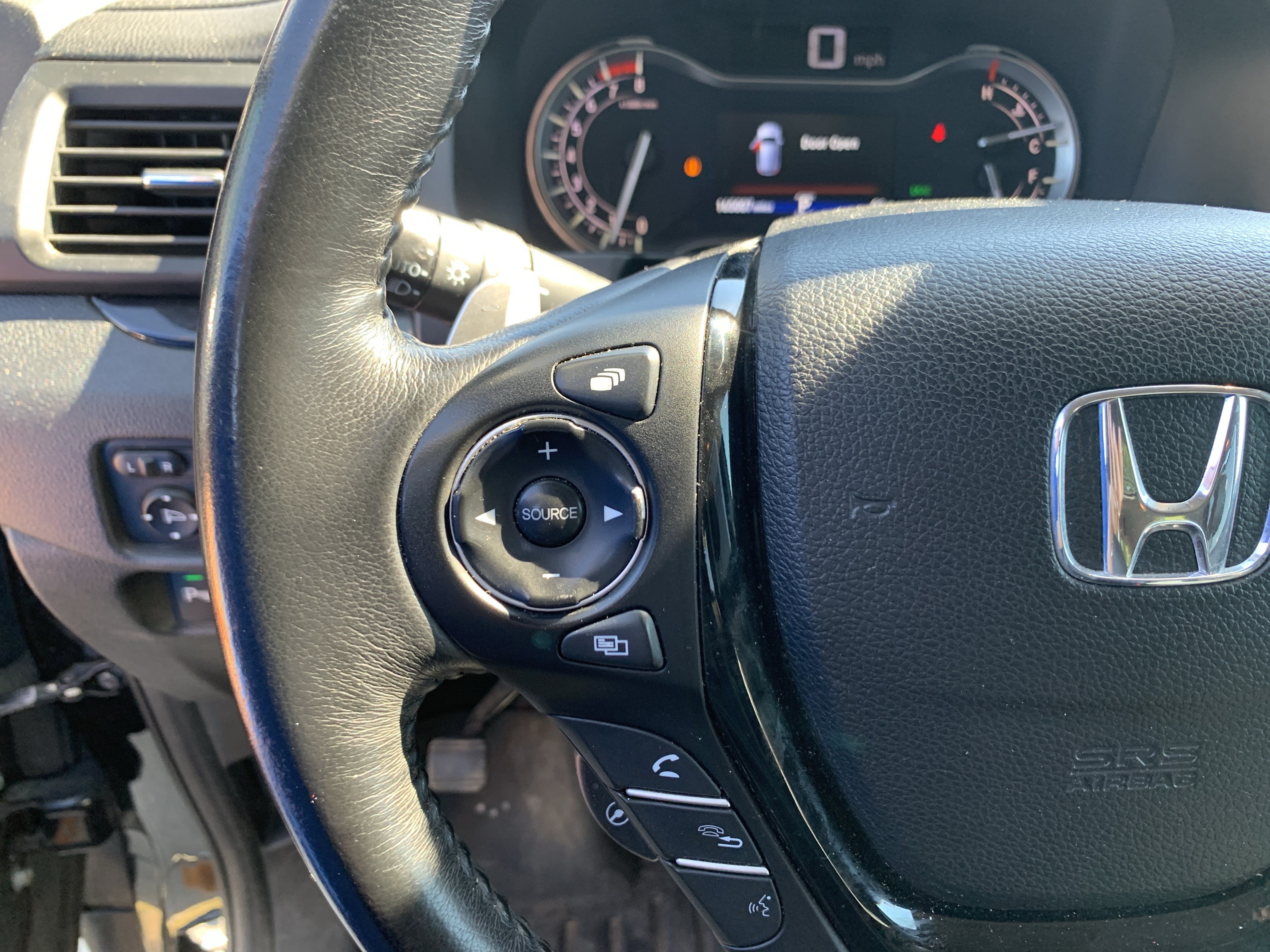 Used 2016 Honda Pilot Elite image 19