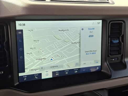 Used 2023 Ford Bronco Wildtrak image 16