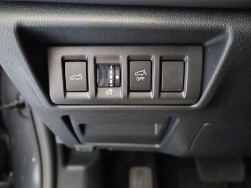 Used 2025 Subaru Outback Touring w/ Popular Package #2 image 16