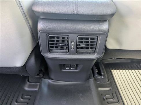 Used 2023 Toyota RAV4 XLE Premium image 14