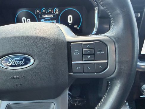 Used 2022 Ford F150 Lariat w/ Trailer Tow Package AWD/4WD image 5