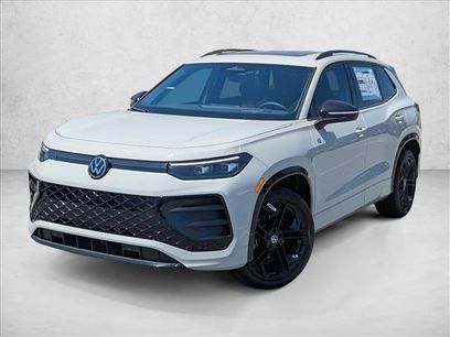 New 2026 Volkswagen Tiguan SE R-Line