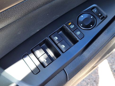 New 2026 Kia Sportage EX image 7