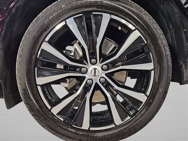 Used 2025 Volvo XC60 B5 Plus w/ Protection Package Premier AWD/4WD image 23