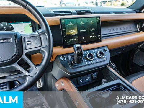 Used 2024 Land Rover Defender 130 X AWD/4WD image 33