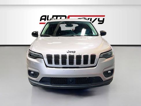 Used 2022 Jeep Cherokee Latitude Lux FWD image 2