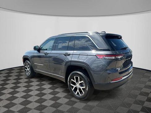 Certified 2025 Jeep Grand Cherokee Limited AWD/4WD image 3