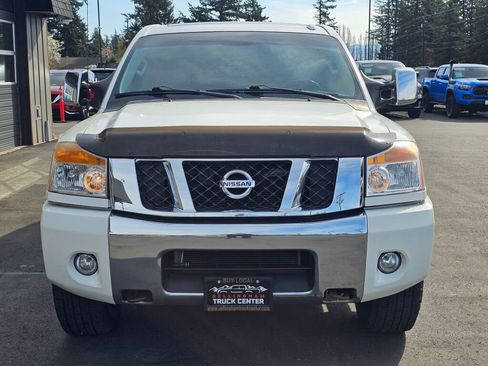 Used 2012 Nissan Titan SL image 8