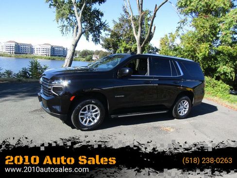Used 2024 Chevrolet Tahoe LT image 1