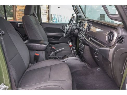 Used 2021 Jeep Wrangler Unlimited Sport image 14