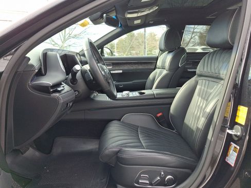 Used 2023 Genesis G90 3.5T image 14