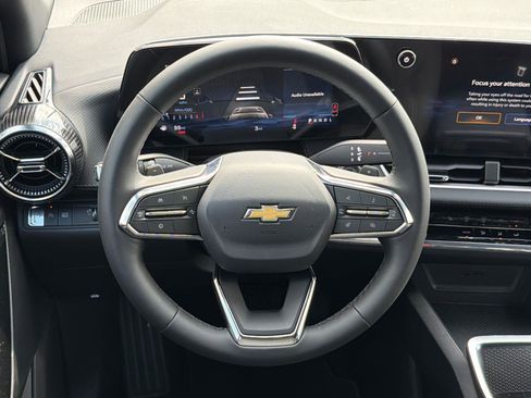 New 2026 Chevrolet Equinox LT w/ Safety and Technology Package FWD image 22