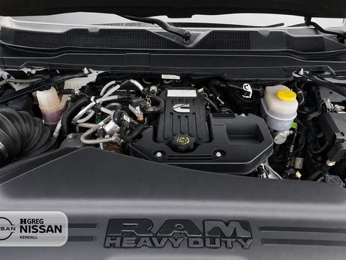 Used 2025 RAM 2500 Big Horn AWD/4WD image 11
