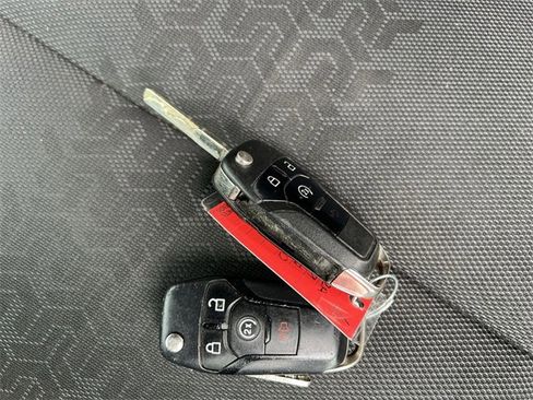 Used 2019 Ford F150 XLT w/ Equipment Group 302A Luxury image 25