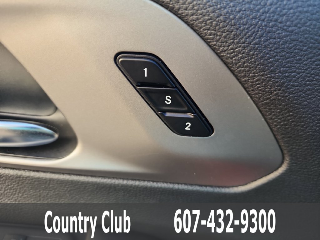 New 2027 Chrysler Pacifica Select AWD/4WD image 13