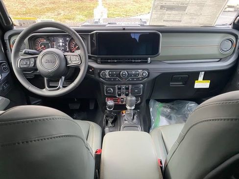 New 2026 Jeep Gladiator Mojave w/ Safety Group image 33