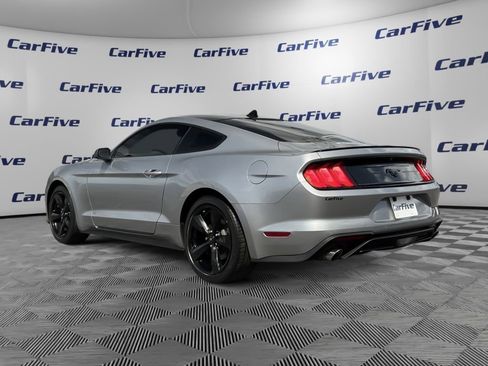 Used 2022 Ford Mustang Premium RWD image 3