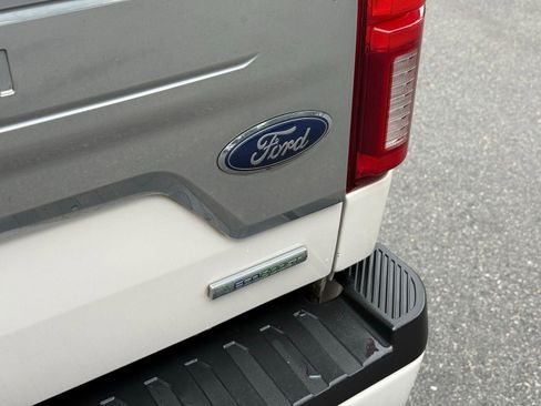 Used 2018 Ford F150 Platinum w/ Equipment Group 701A Luxury AWD/4WD image 12