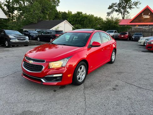 Used 2015 Chevrolet Cruze LT FWD image 3