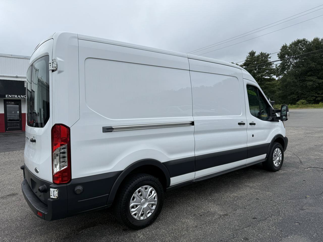 Used 2015 Ford Transit 150 148 Medium Roof w/ Interior Upgrade Package RWD image 11