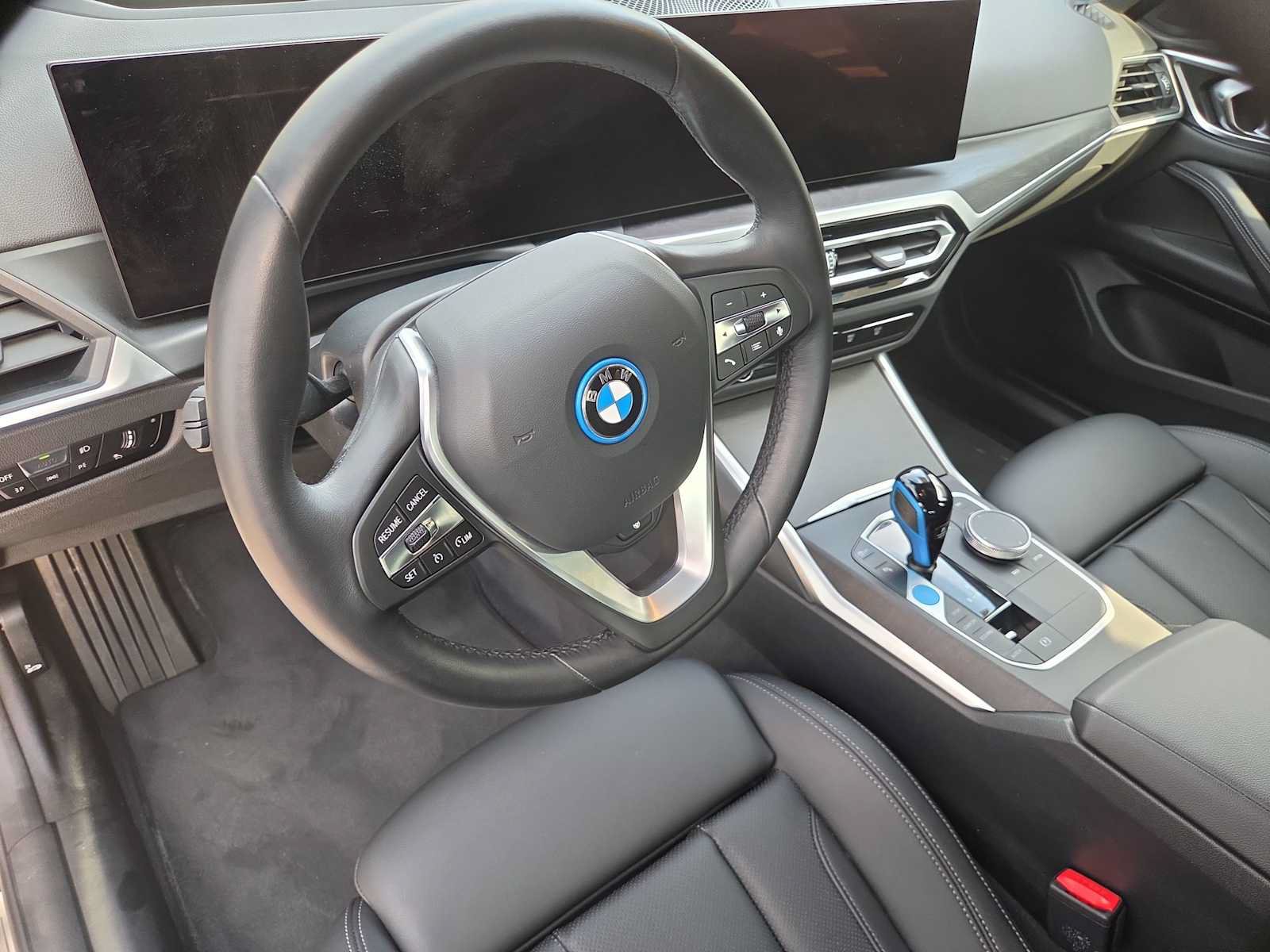 Used 2023 BMW i4 eDrive40 w/ Premium Package RWD image 10