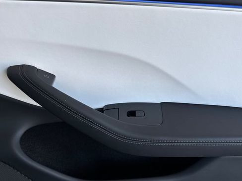 Used 2025 Tesla Model 3 Long Range image 21
